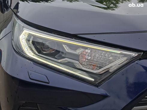 Toyota RAV4 2020 синий - фото 6