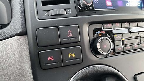 Volkswagen Multivan 2014 - фото 30