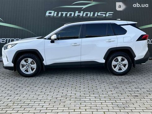 Toyota RAV4 2019 - фото 15