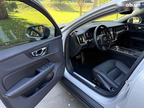 Volvo V60 Cross Country 2024 - фото 18