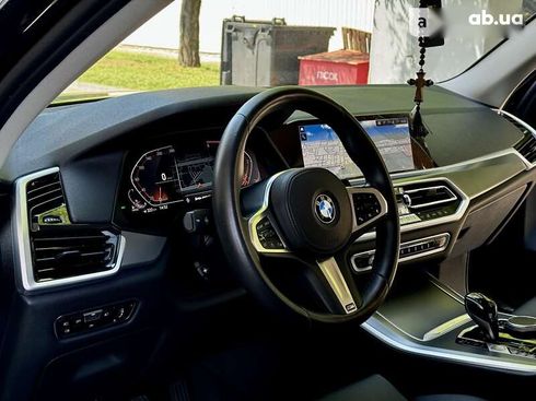 BMW X5 2021 - фото 22