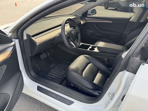 Tesla Model 3 2022 - фото 13