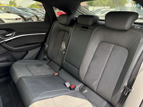 Audi e-tron S 2021 - фото 14