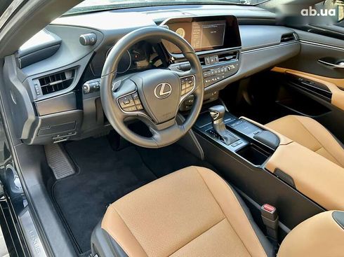 Lexus ES 2022 - фото 25