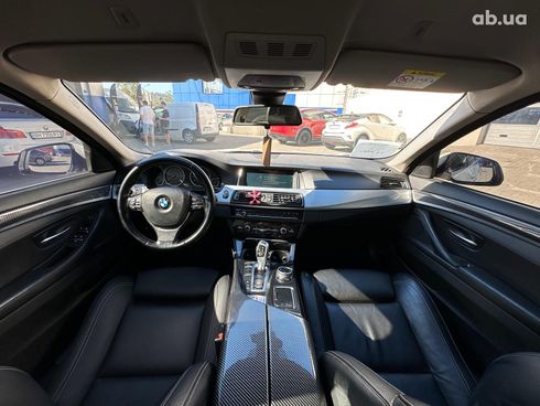 BMW 5 серия 2014 белый - фото 23