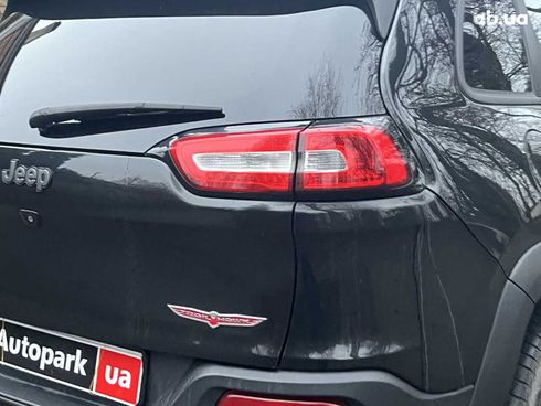 Jeep Cherokee 2015 черный - фото 9