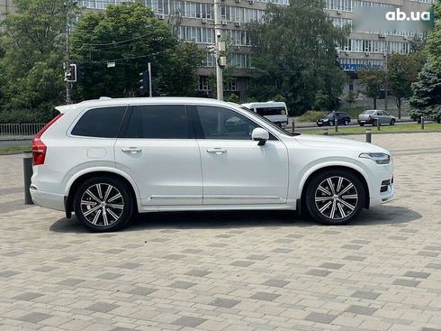 Volvo XC90 2021 - фото 13