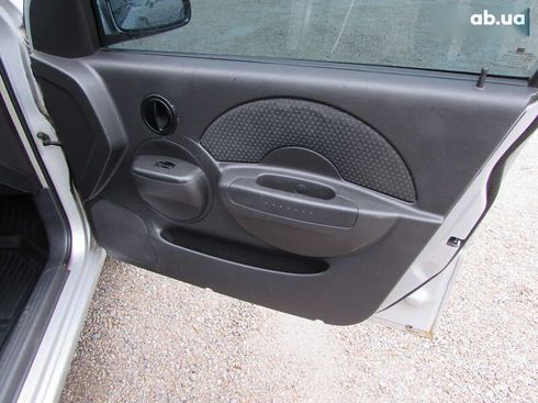 Chevrolet Aveo 2006 - фото 16