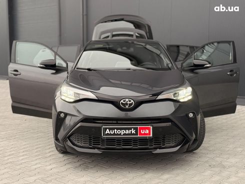 Toyota C-HR 2022 серый - фото 42