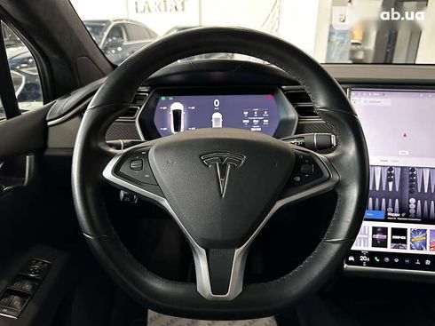 Tesla Model X 2017 - фото 25