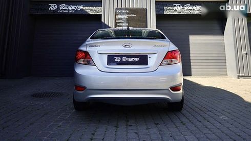Hyundai Accent 2011 - фото 17