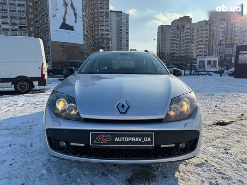 Renault Laguna 2010 - фото 3