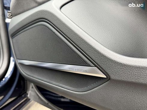 Audi A8 2022 - фото 30