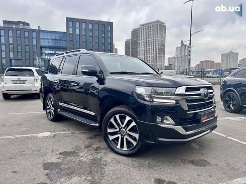 Toyota Land Cruiser 2019 - фото 2