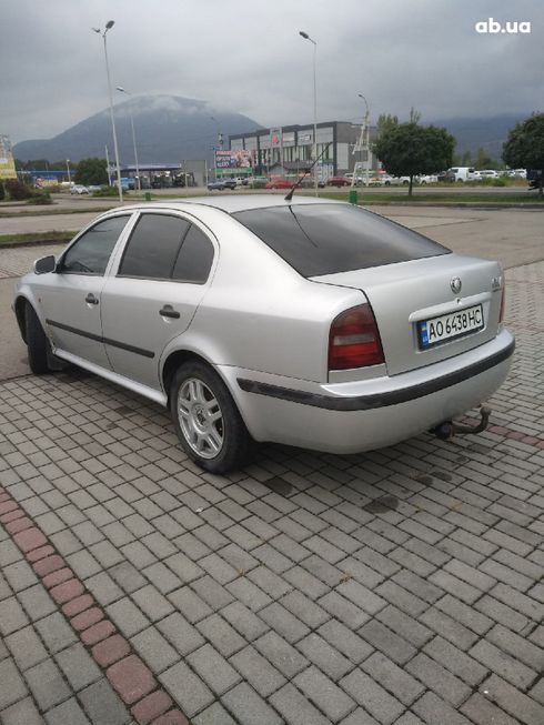 Skoda Octavia 1999 серебристый - фото 13