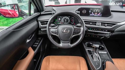 Lexus UX 2019 - фото 9