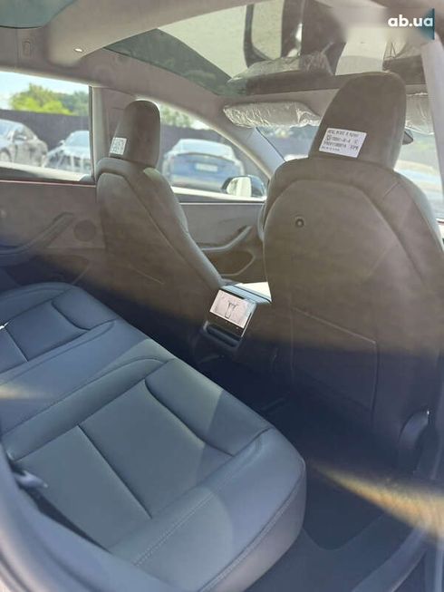 Tesla Model 3 2024 - фото 23