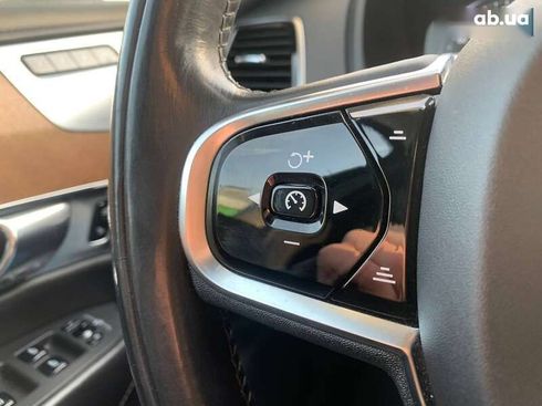 Volvo XC90 2015 - фото 22