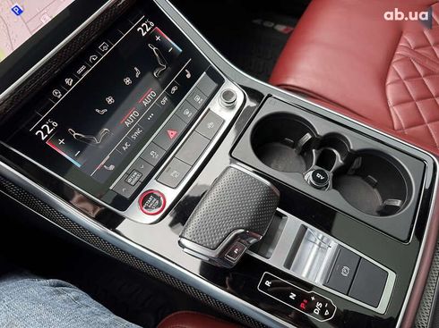 Audi SQ7 2020 - фото 24