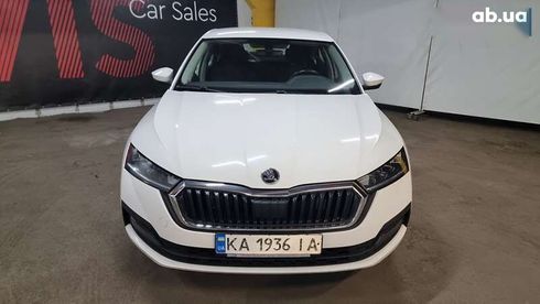 Skoda Octavia 2022 - фото 2