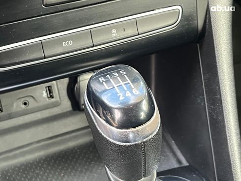 Renault Megane 2018 белый - фото 35