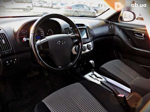 Hyundai Elantra 2011 - фото 5