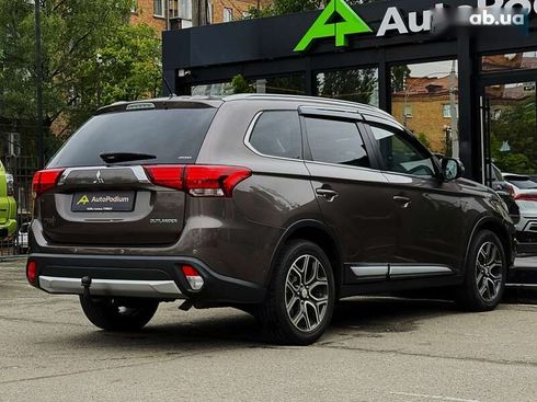 Mitsubishi Outlander 2015 - фото 18