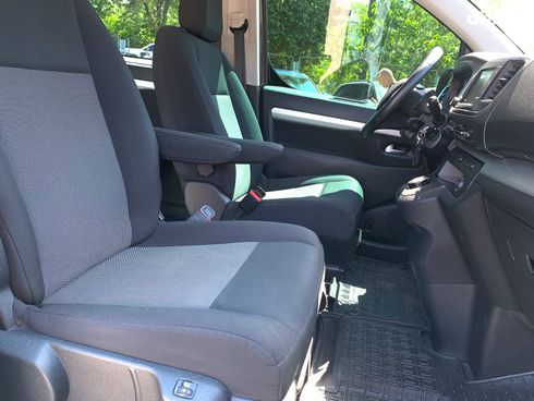 Peugeot Traveller 2017 коричневый - фото 22