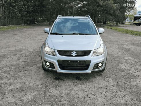 Suzuki SX4 2013 серебристый - фото 2