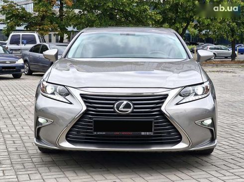 Lexus ES 2018 - фото 4