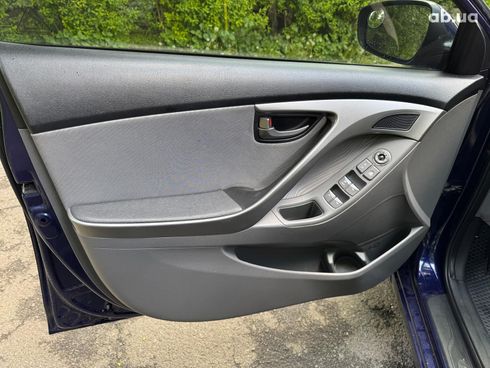 Hyundai Elantra 2013 синий - фото 10