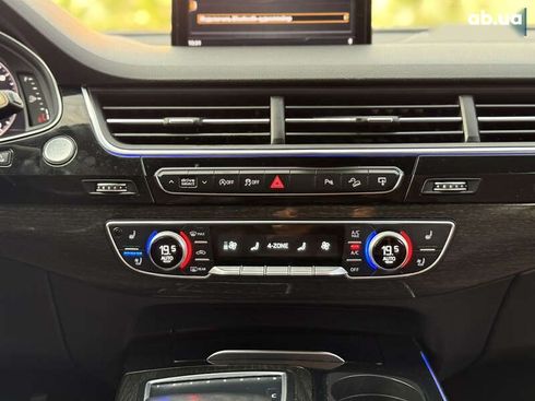 Audi Q7 2017 - фото 15