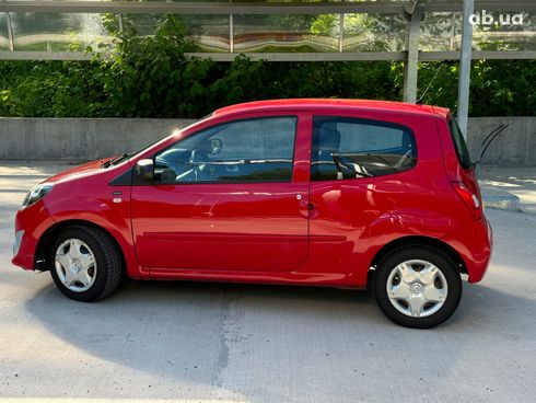 Renault Twingo 2011 красный - фото 8