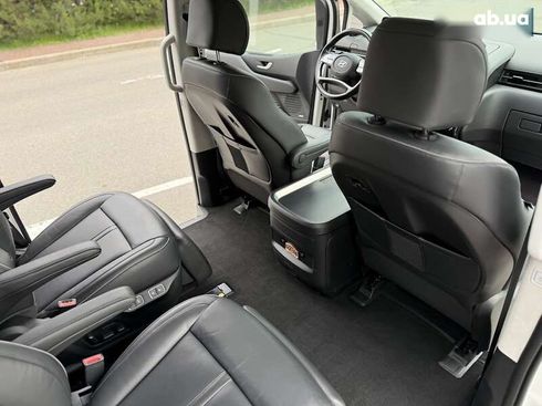 Hyundai Staria 2021 - фото 6
