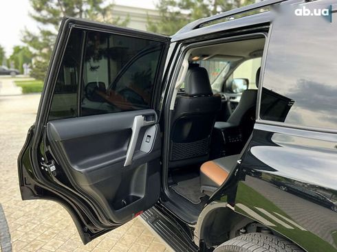 Toyota Land Cruiser Prado 2023 - фото 27