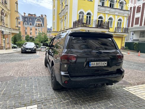 Toyota Sequoia 2018 черный - фото 2
