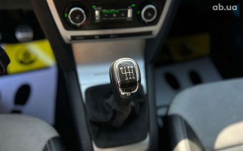 Skoda Octavia 2011 - фото 20