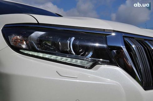 Toyota Land Cruiser Prado 2019 - фото 11