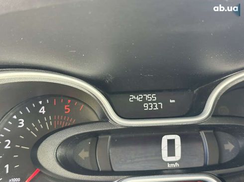 Renault Trafic 2021 - фото 24