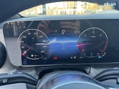 Mercedes-Benz V-Класс 2024 - фото 21