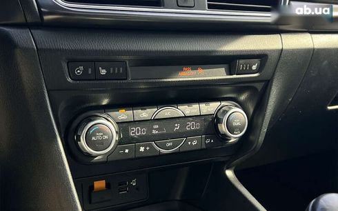 Mazda 3 2017 - фото 18