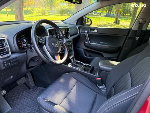 Kia Sportage 2019 красный - фото 12