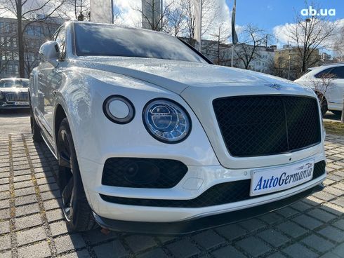 Bentley Bentayga 2021 - фото 30