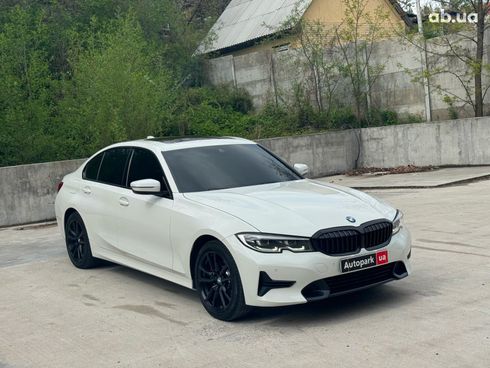 BMW 3 серия 2019 белый - фото 3