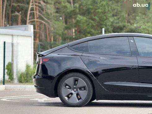 Tesla Model 3 2022 - фото 10