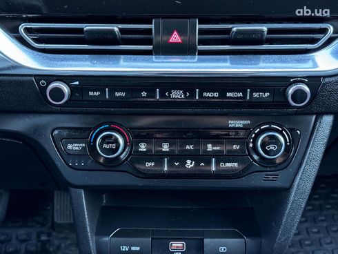 Kia Niro 2022 черный - фото 29