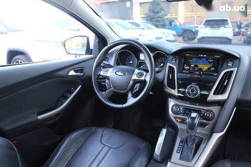 Ford Focus 2011 - фото 12