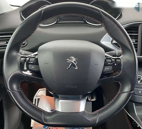 Peugeot 308 2018 - фото 12