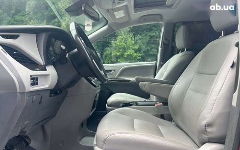 Toyota Sienna 2018 - фото 9