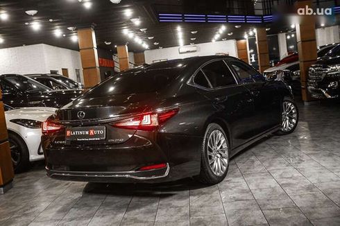 Lexus ES 2019 - фото 3